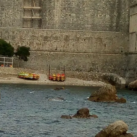 Center Old Town Apartman